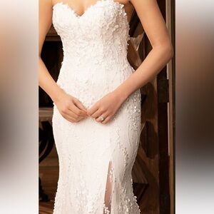Elegant White Lace Wedding Dress